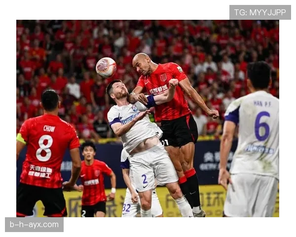 中超新赛季揭幕:争冠格局激烈,多队竞逐冠军 中超新赛季揭幕:争冠格局激烈,多队竞逐冠军